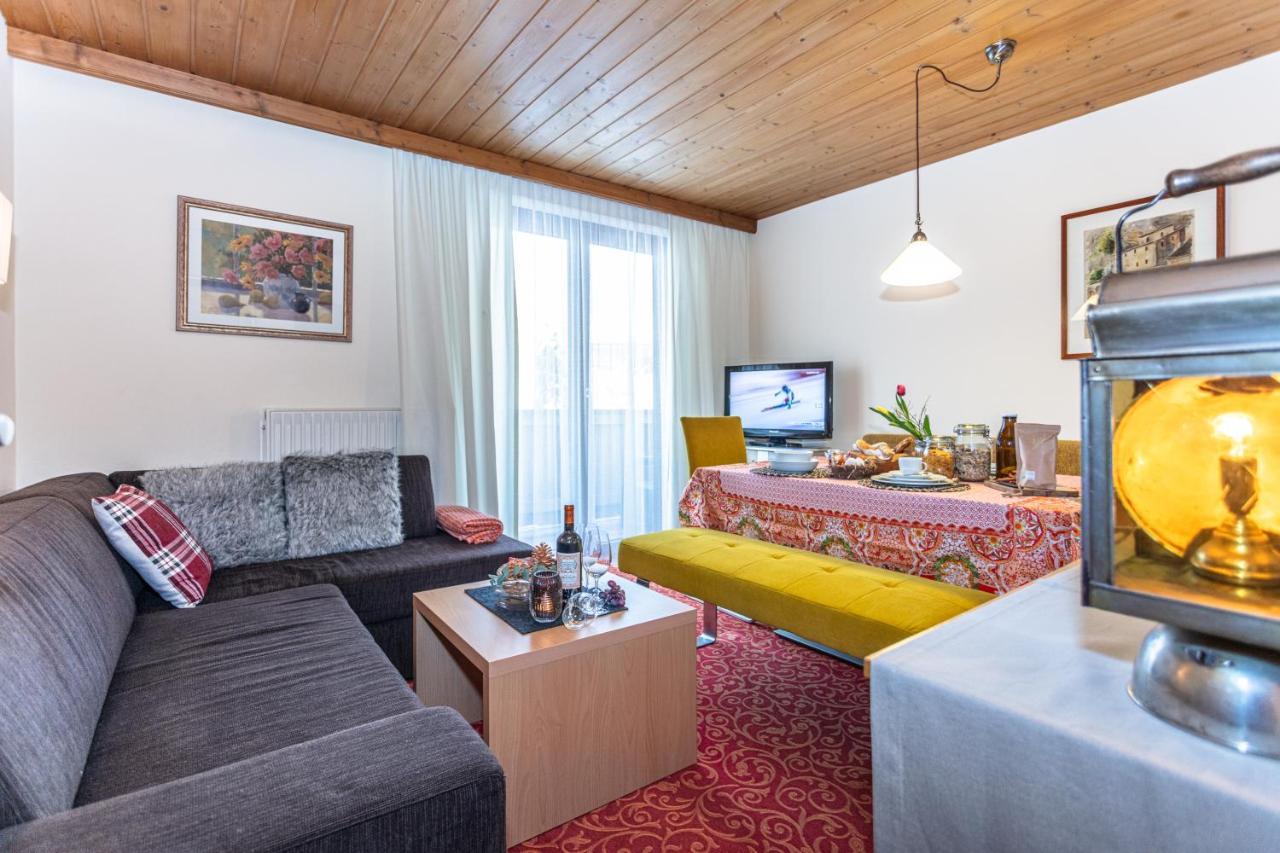 Haus Alexandra Apartment Верфенвенг Екстериор снимка