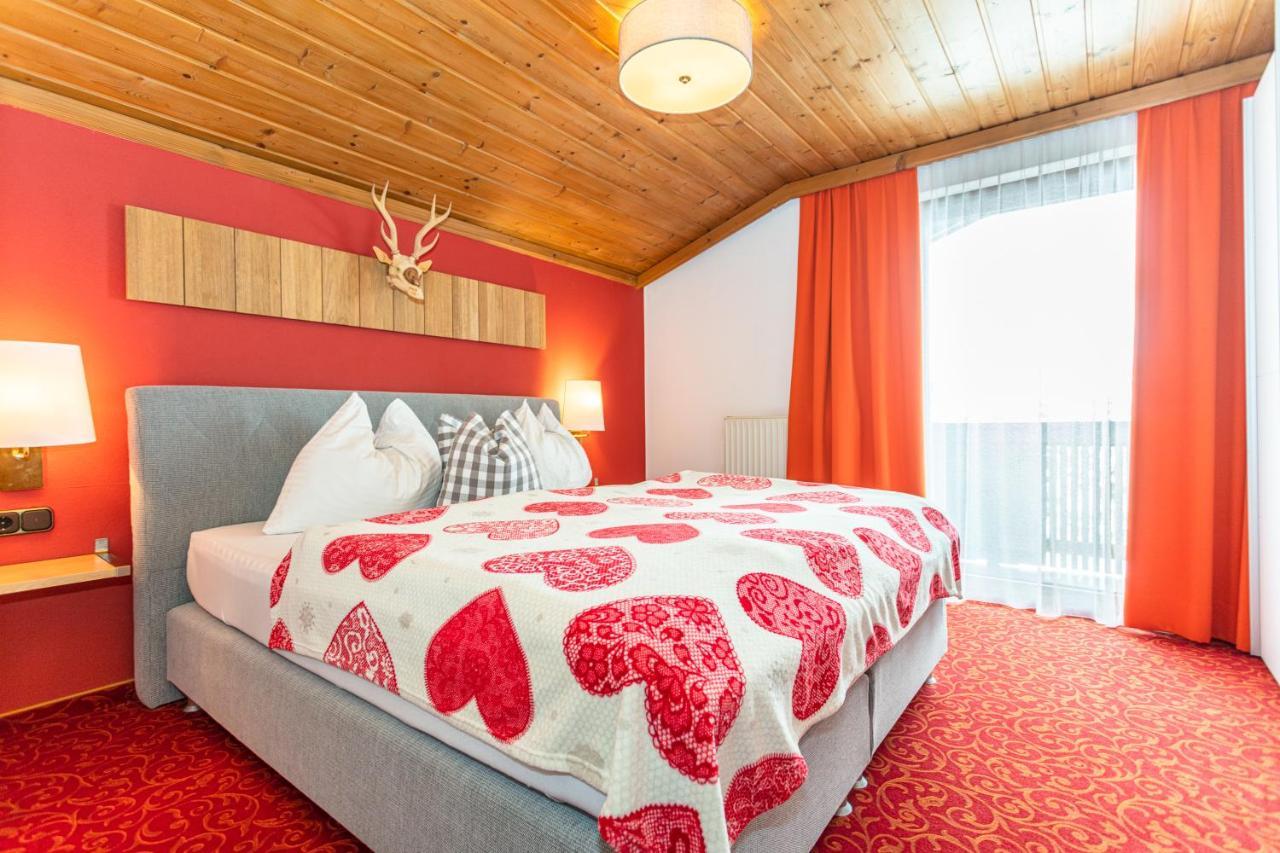 Haus Alexandra Apartment Верфенвенг Екстериор снимка