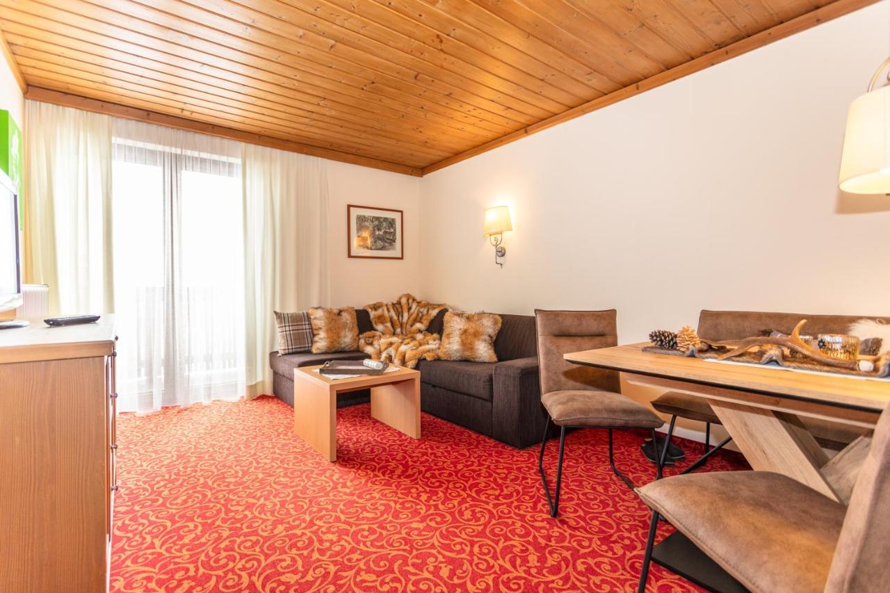 Haus Alexandra Apartment Верфенвенг Екстериор снимка