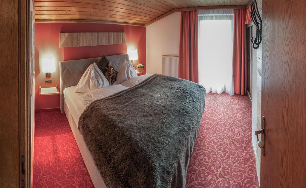 Haus Alexandra Apartment Верфенвенг Екстериор снимка